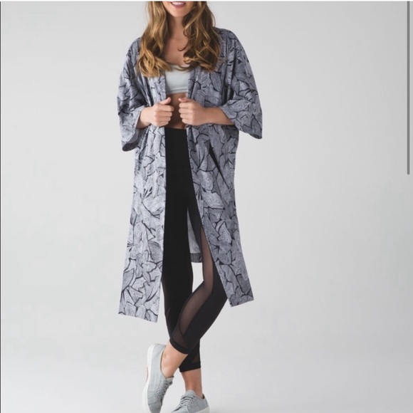 lululemon athletica Jackets & Blazers - Lululemon Yoga Haven Wanderlust Kimono Size 6